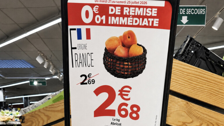 Insolite - Carrefour affiche une promotion de un centime sur des abricots : 2,68€ au lieu de 2,69€