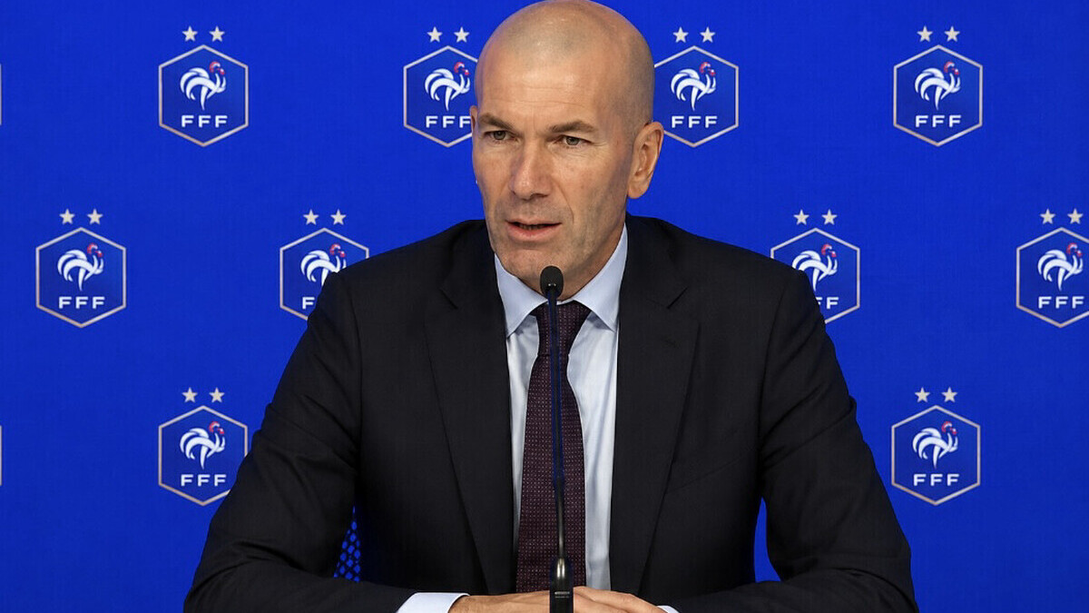 — Zidane officiellement sélectionneur des Bleus : «J’ai refusé toutes les offres pour l’équipe de France»