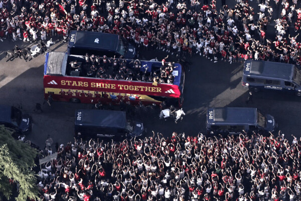 L'Espagne championne du monde : 1 million de personnes ont envahi Madrid pour célébrer la Roja