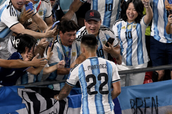 Mondial - L’Argentine, encore aidée par l’arbitrage, élimine la Suisse. Elle affrontera l’Angleterre en demi-finale