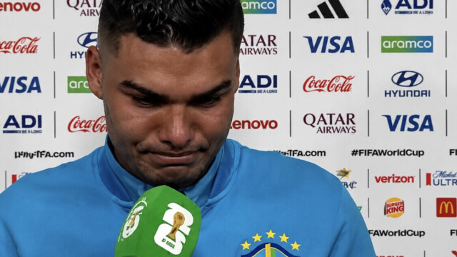 — Brésil, Casemiro craque : «Nous serons toujours la génération qui n’a pas gagné la Coupe du monde.»