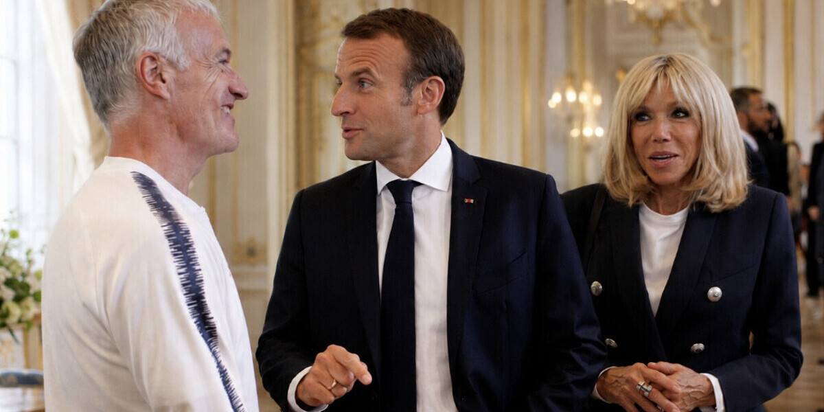 Pendant la finale du Mondial, Emmanuel Macron a reçu Didier Deschamps à l’Élysée pour un dîner d’adieu