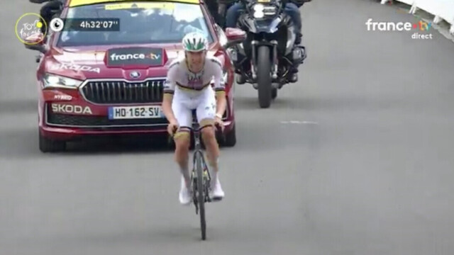 Tour de France 2026 : Pogacar tue le suspense dès la première journée de haute montagne et relègue Vingegaard à 2’38’’ — Tour de France 2026 : Pogacar tue le suspense dès la première journée de haute montagne et relègue Vingegaard à 2’38’’ Tour de France 2026 : Pogacar tue le suspense dès la première journée de haute montagne et relègue Vingegaard à 2’38’’