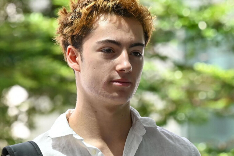Singapour : un étudiant français risque 2 ans de prison après avoir léché une paille et l’avoir replacée dans un distributeur