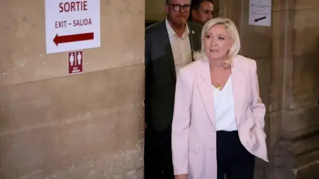 Affaire des assistants d'eurodéputés du FN : le parquet renonce à un pourvoi en cassation