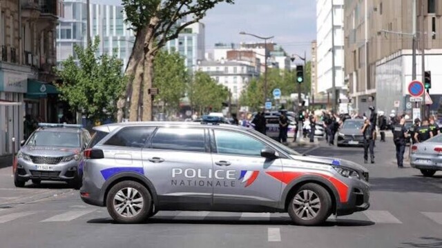 Attaque au couteau à Paris : la garde à vue du suspect levée pour raisons psychiatriques — photo