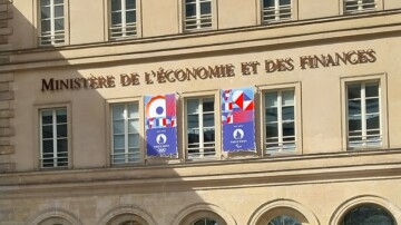 Budget 2027 : l'exécutif fixe une hausse limitée des dépenses de l'État hors défense et dette