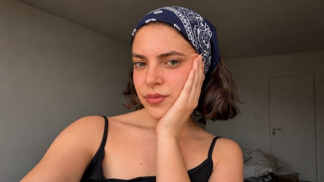 Coralie Fischer dévoile un premier EP prometteur avec C'est pas moi le problème Coralie Fischer dévoile un premier EP prometteur avec C'est pas moi le problème