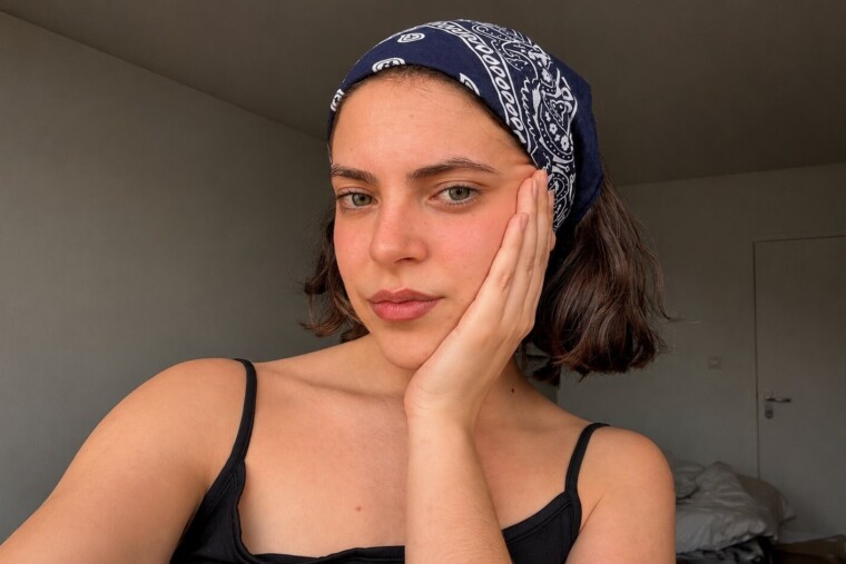Coralie Fischer dévoile un premier EP prometteur avec C'est pas moi le problème