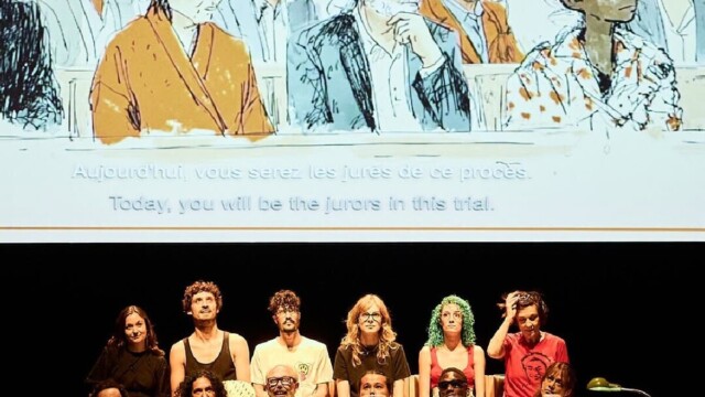 Festival d’Avignon : Wagner Moura triomphe avec « Un procès » — Festival d’Avignon : Wagner Moura triomphe avec « Un procès », la relecture contemporaine d’Ibsen Festival d'Avignon : Wagner Moura triomphe avec "Un procès", la relecture contemporaine d'Ibsen