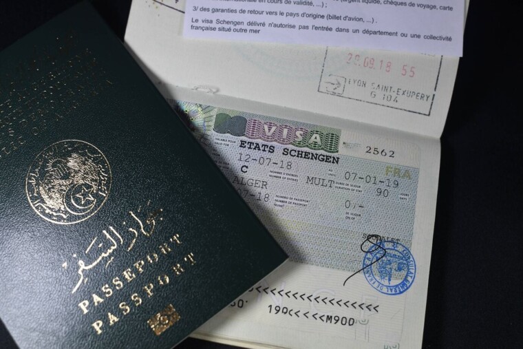 France-Algérie : Paris veut revenir à 250.000 visas délivrés chaque année aux ressortissants algériens