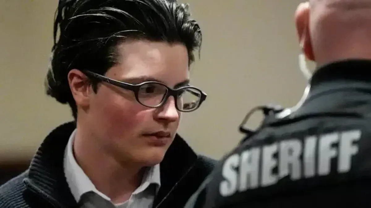 États-Unis : un adolescent condamné à la prison à vie après une fusillade dans un lycée États-Unis : un adolescent condamné à la prison à vie après une fusillade dans un lycée