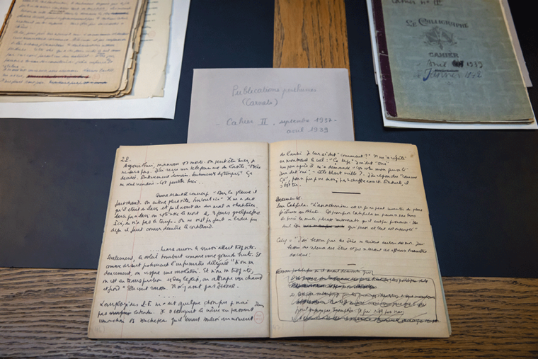 Les manuscrits de Camus rejoignent les trésors de la BnF