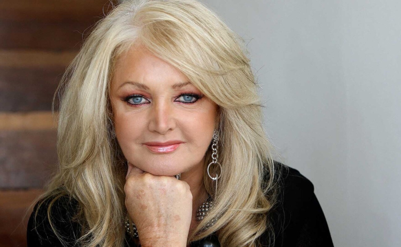 Bonnie Tyler : comment une opération des cordes vocales a créé sa voix légendaire