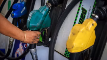 L'Inde maintient le cap sur le carburant E20 malgré les inquiétudes des automobilistes