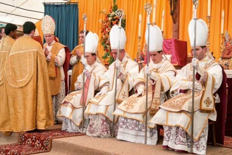 La Fraternité Saint-Pie X défie Rome en nommant quatre nouveaux évêques