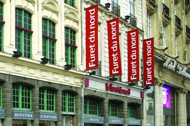 La Société des grands magasins veut reprendre deux librairies du Furet du Nord et Decitre