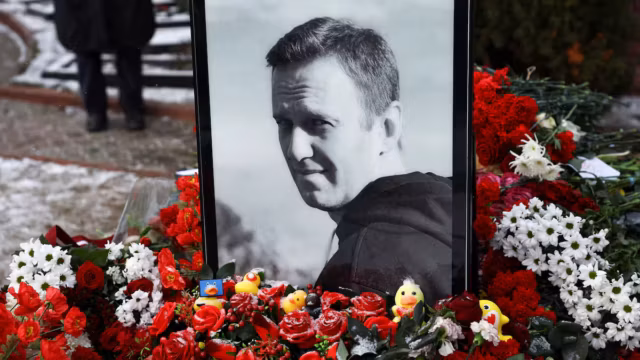 Le Royaume-Uni sanctionne des instituts russes accusés d’avoir développé les substances ayant servi à empoisonner Alexeï Navalny