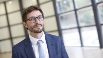 Le député Alexandre Allegret-Pilot publie une tribune sur les financements de la recherche après la légalisation de l'euthanasie