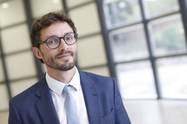 Le député Alexandre Allegret-Pilot publie une tribune sur les financements de la recherche après la légalisation de l'euthanasie