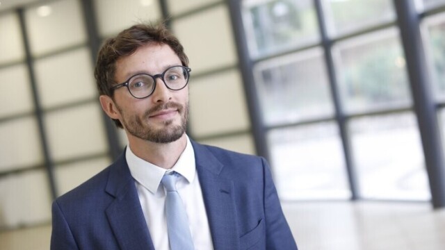 Le député Alexandre Allegret-Pilot publie une tribune sur les financements de la recherche après la légalisation de l’euthanasie Le député Alexandre Allegret-Pilot publie une tribune sur les financements de la recherche après la légalisation de l'euthanasie