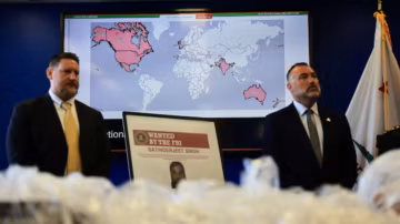 Les États-Unis inculpent un chef de gang indien pour le meurtre d’un leader sikh au Canada, relançant une affaire explosive