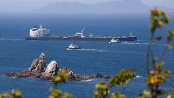 Malgré une perte record d'approvisionnement, le marché pétrolier résiste à la guerre en Iran, mais les risques persistent