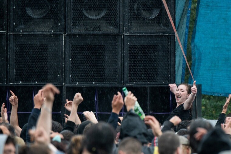 Morbihan : la rave-party prend fin après quatre jours, près de 1 900 verbalisations