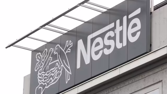 Nestlé va supprimer tous les colorants artificiels de ses produits d’ici fin 2026