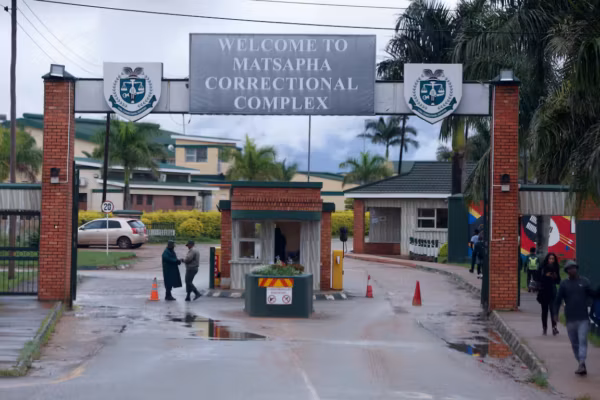Onze nouveaux migrants expulsés des États-Unis arrivent en Eswatini dans le cadre d’un accord controversé