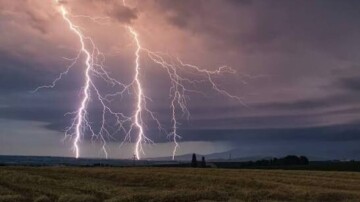 Orages dans le Sud-Ouest : 20.000 foyers toujours privés d'électricité après une nuit de violents intempéries