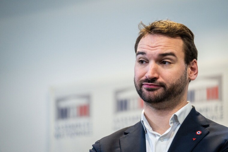 Pétition sur la légitime défense des forces de l’ordre : Ugo Bernalicis nommé rapporteur