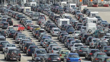 Premier grand chassé-croisé de l'été : circulation très difficile attendue dès vendredi