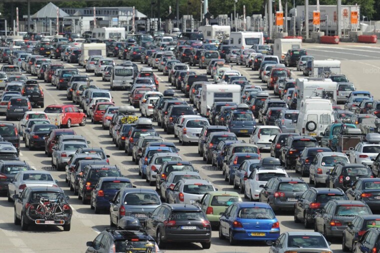 Premier grand chassé-croisé de l'été : circulation très difficile attendue dès vendredi