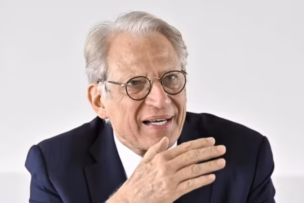 Présidentielle 2027 : Dominique de Villepin juge inévitables des hausses d'impôts