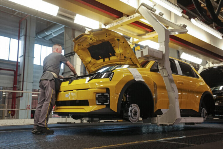 Renault franchit le cap du million de véhicules électriques produits en France