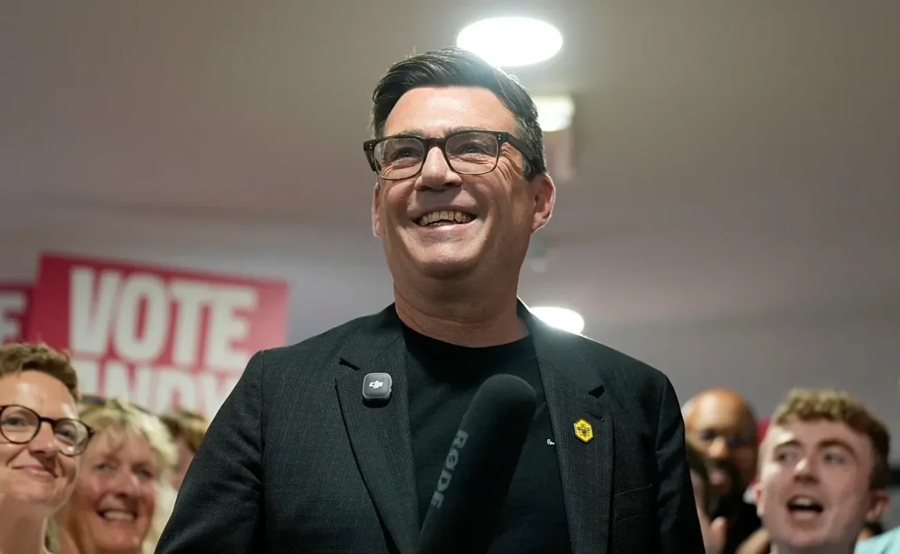 Royaume-Uni : Andy Burnham enterre le projet de carte d'identité numérique nationale