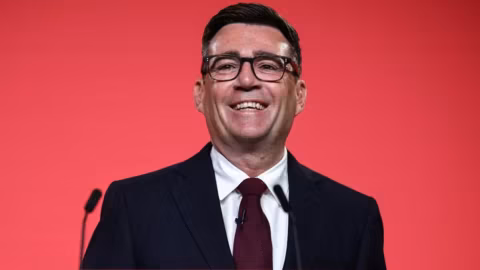 Royaume-Uni : le gouvernement Burnham supprime la TVA sur l'électricité des ménages pour l'hiver prochain
