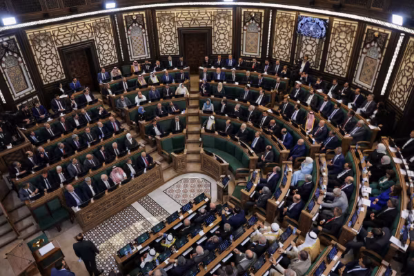 Syrie : le nouveau Parlement tient sa première séance depuis la chute de Bachar al-Assad