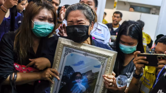 Thaïlande : le bilan de l&rsquo;incendie meurtrier dans un pub de Bangkok grimpe à 32 morts — photo