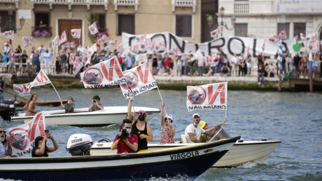Venise : affrontements lors d'une manifestation contre le yacht de l'ambassadeur américain