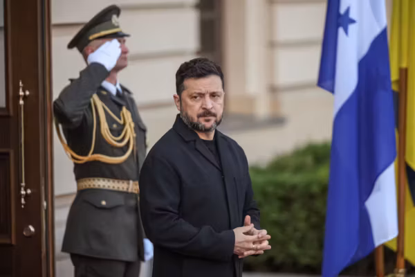 Zelensky affirme avoir échangé avec Trump et appelle à une « détermination américaine » pour mettre fin à la guerre