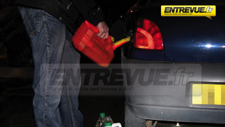 REPORTAGE - Entrevue a infiltré en caméra cachée le trafic de carburant volé, suite  à la flambée du prix de l'essence