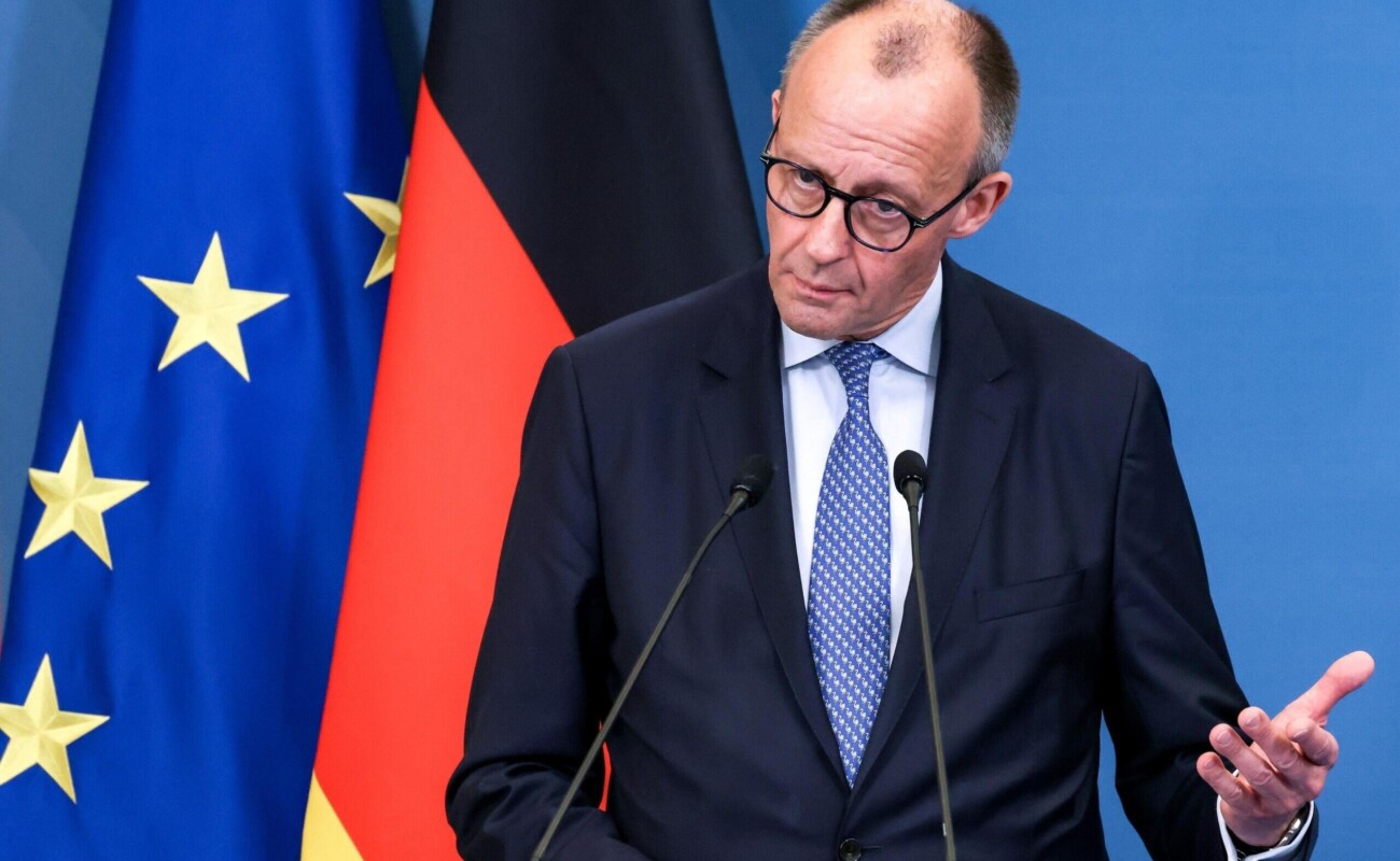 Germania: Merz valuta un rimpasto di governo dopo le dimissioni di Spahn, impopolare nei sondaggi.