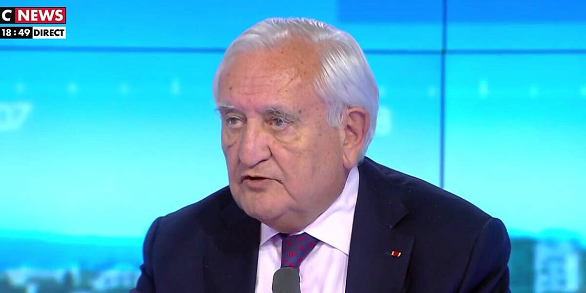 Raffarin : après l’accident de sa voiture de fonction avec un scooter, le parquet ouvre une enquête