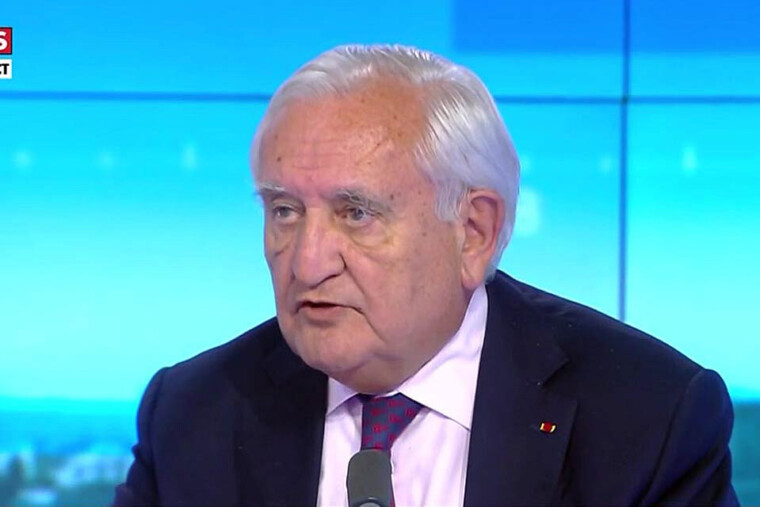 Raffarin : après l’accident de sa voiture de fonction avec un scooter, le parquet ouvre une enquête
