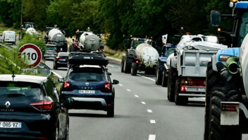 Incendie en Gironde : des convois d’agriculteurs chargés d’eau en renfort