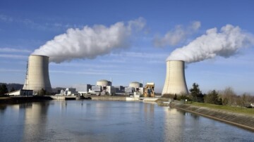 Canicule : trois réacteurs nucléaires français arrêtés, huit autres ralentis