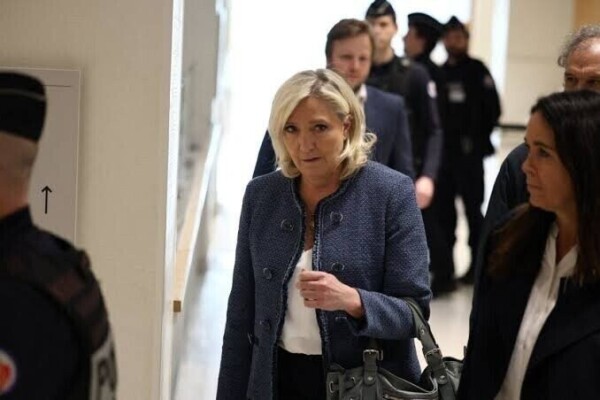 Condamnée en appel, Marine Le Pen réunit les cadres du RN pour décider de sa candidature