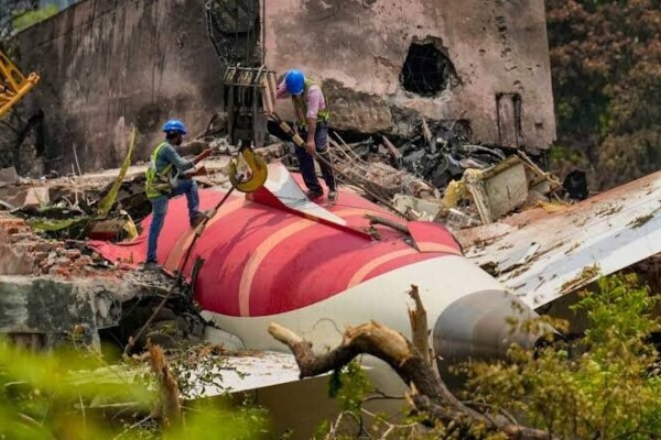Crash d’Air India : le rapport final attendu en octobre selon les enquêteurs